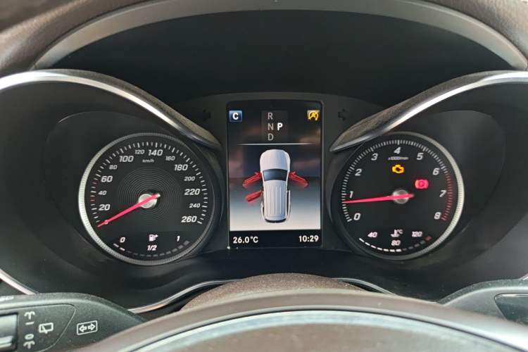 Used Mercedes-Benz GLC 2018 Facelift GLC 260 4MATIC Luxury Edition Instrument Cluster