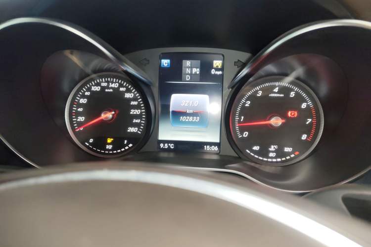 Used Mercedes-Benz GLC 2018 Facelift GLC 260 4MATIC Luxury Edition Instrument Cluster