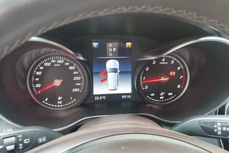Used Mercedes-Benz GLC 2018 Facelift GLC 260 4MATIC Luxury Edition Instrument Cluster