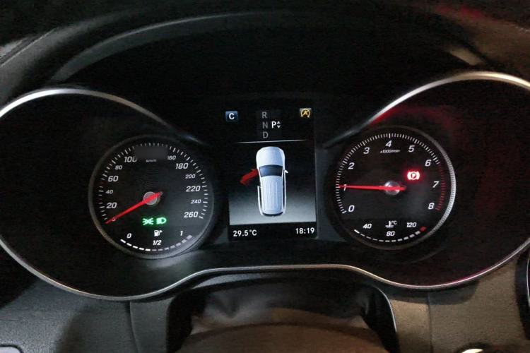 Used Mercedes-Benz GLC 2018 Facelifted GLC 260 4MATIC Dynamic Edition Instrument Cluster