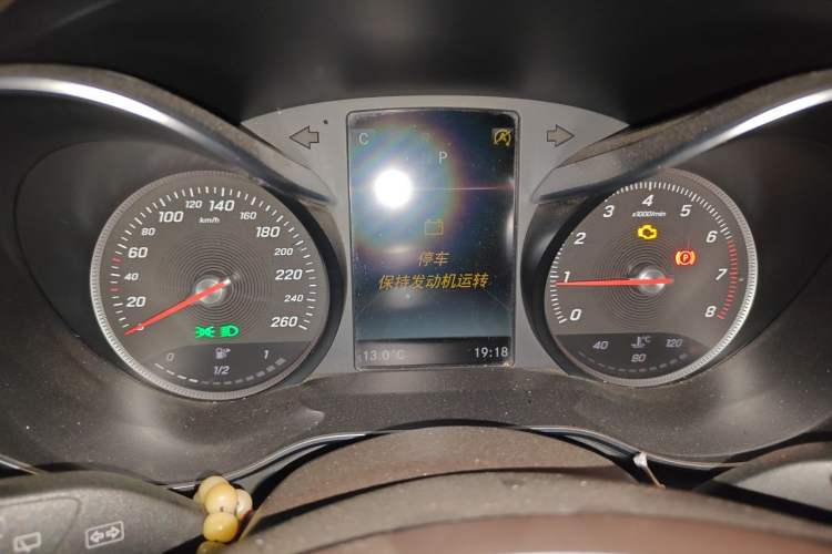 Used Mercedes-Benz GLC 2018 GLC 260 4MATIC Luxury Model Instrument Cluster