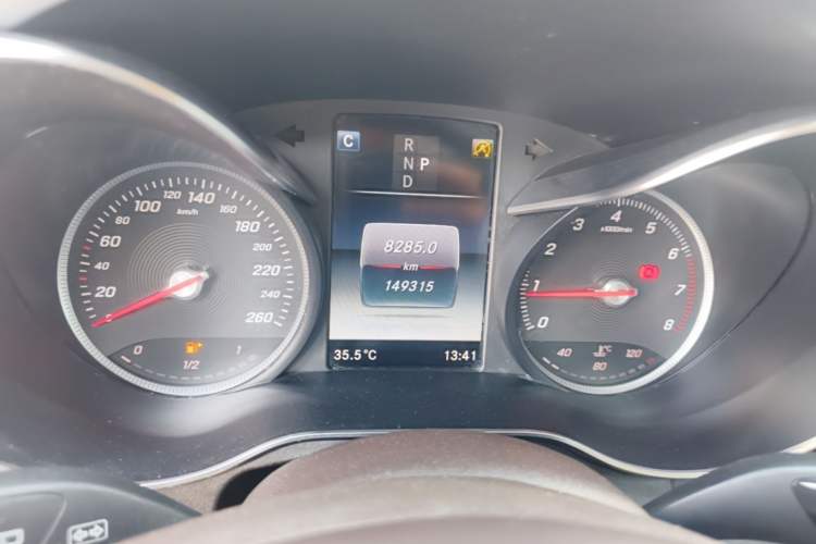 Used Mercedes-Benz GLC 2018 Facelift GLC 260 4MATIC Luxury Edition Instrument Cluster