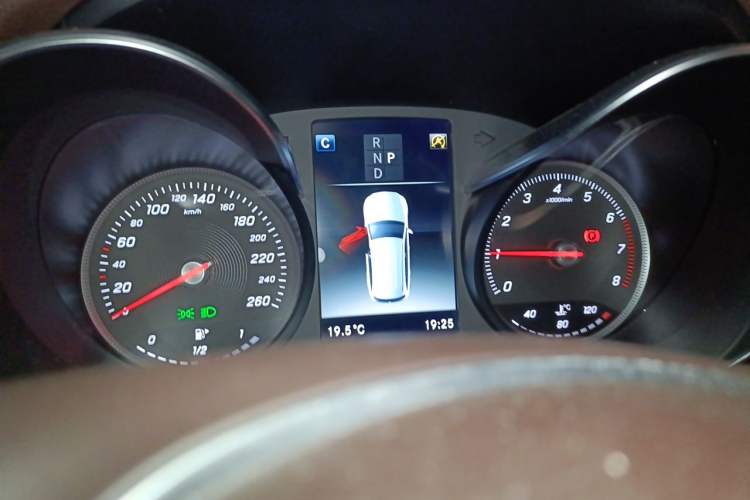 Used Mercedes-Benz GLC 2018 Facelift GLC 200 4MATIC Instrument Cluster