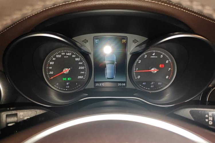Used Mercedes-Benz GLC 2018 Facelifted GLC 260 4MATIC Dynamic Edition Instrument Cluster