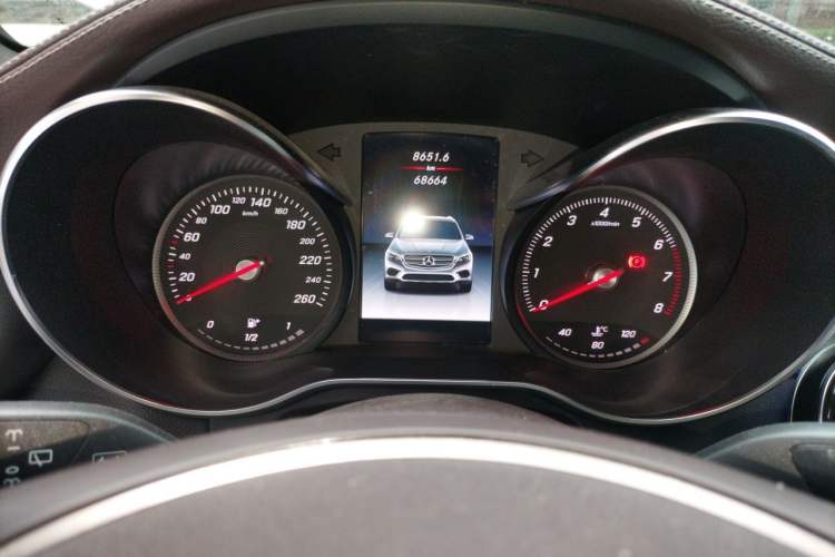Used Mercedes-Benz GLC 2018 Facelifted GLC 260 4MATIC Dynamic Edition Instrument Cluster