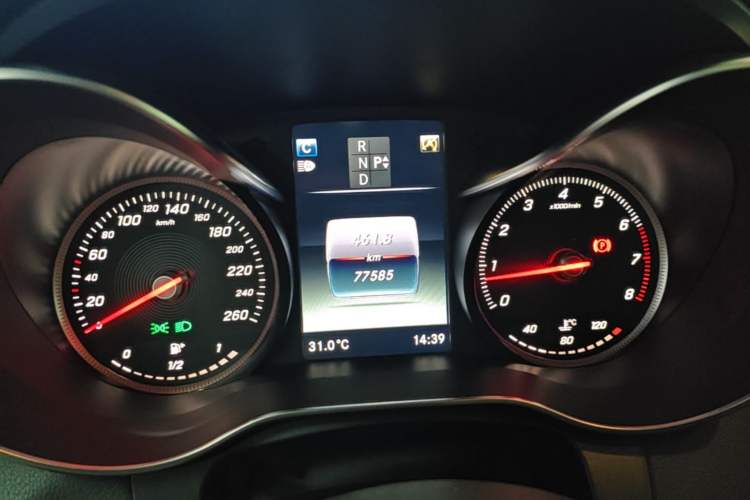Used Mercedes-Benz GLC 2018 Refreshed GLC 300 4MATIC Dynamic Edition Instrument Cluster