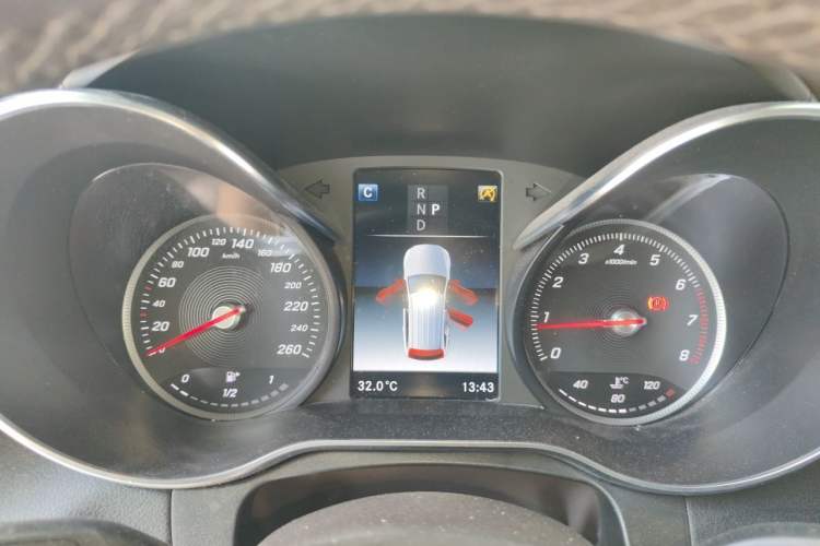 Used Mercedes-Benz GLC 2018 Facelift GLC 200 4MATIC Instrument Cluster