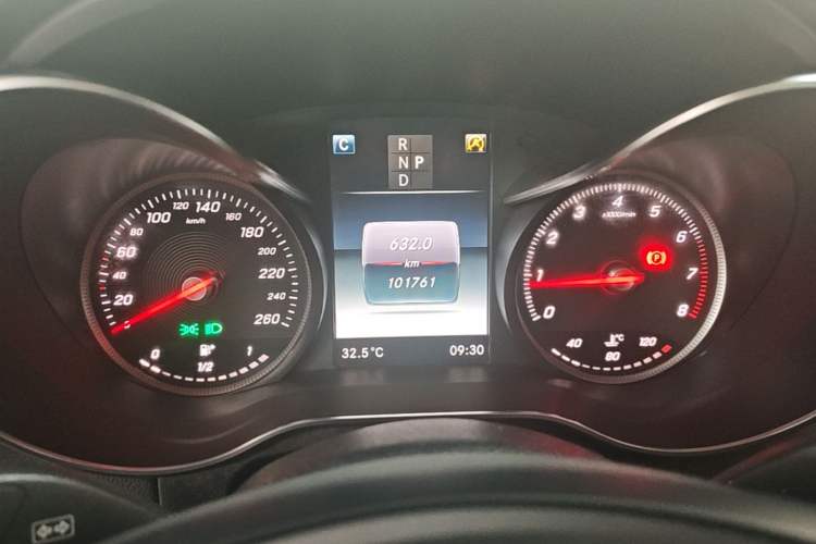 Used Mercedes-Benz GLC 2018 Facelift GLC 260 4MATIC Luxury Edition Instrument Cluster