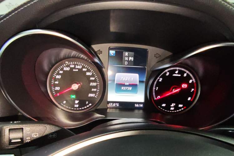 Used Mercedes-Benz GLC 2018 GLC 300 4MATIC Sport Edition Instrument Cluster
