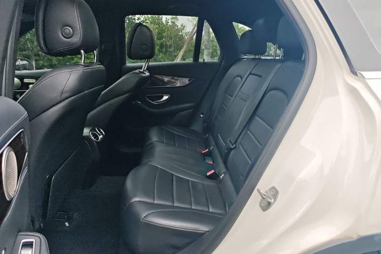 Used Mercedes-Benz GLC 2018 GLC 260 4MATIC Dynamic Edition Interior 1
