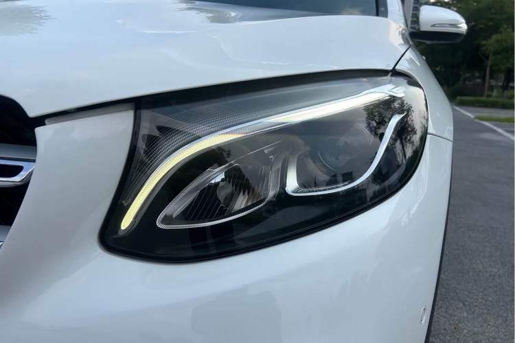 Used Mercedes-Benz GLC 2018 GLC 260 4MATIC Dynamic Edition Left Front Headlight