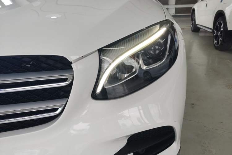 Used Mercedes-Benz GLC 2018 Facelift GLC 260 4MATIC Luxury Edition Left Front Headlight