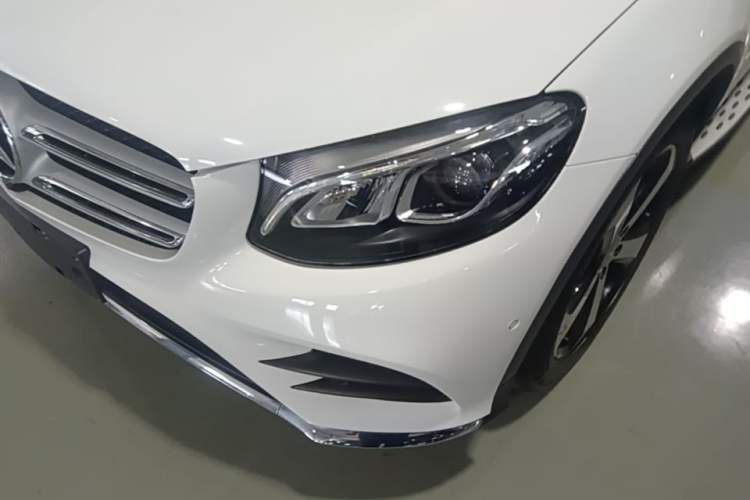 Used Mercedes-Benz GLC 2018 Facelift GLC 260 4MATIC Luxury Edition Left Front Headlight
