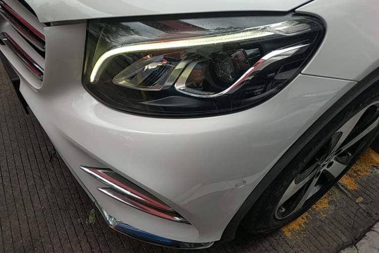 Used Mercedes-Benz GLC 2018 Facelift GLC 260 4MATIC Luxury Edition Left Front Headlight
