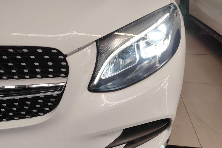 Used Mercedes-Benz GLC 2018 GLC 260 4MATIC Luxury Model Left Front Headlight
