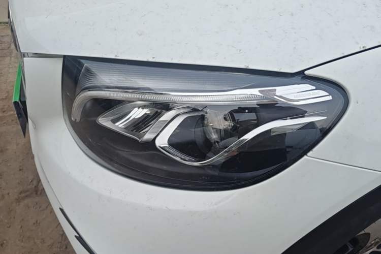 Used Mercedes-Benz GLC 2018 Facelift GLC 260 4MATIC Luxury Edition Left Front Headlight