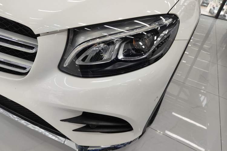 Used Mercedes-Benz GLC 2018 GLC 260 4MATIC Luxury Model Left Front Headlight