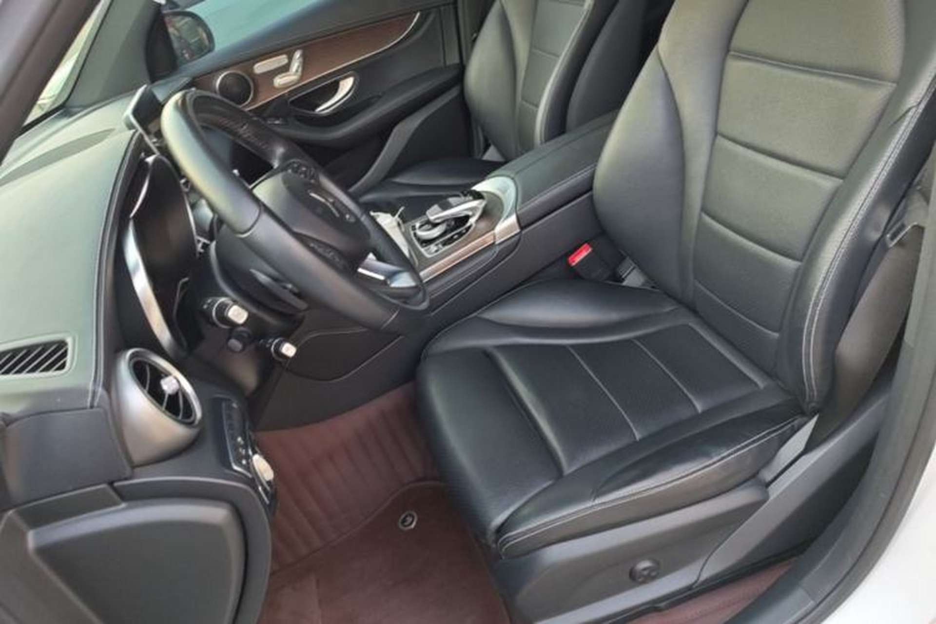 Used Mercedes-Benz GLC 2018 GLC 300 4MATIC Sport Edition Left Front Seat