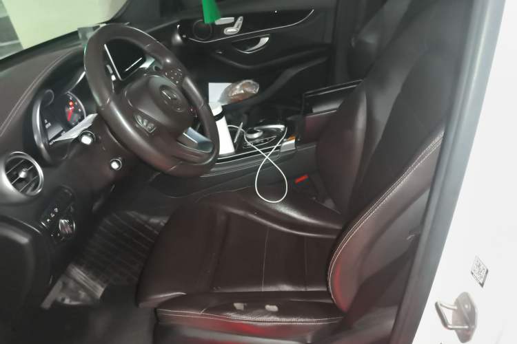 Used Mercedes-Benz GLC 2018 GLC 260 4MATIC Luxury Model Left Front Seat