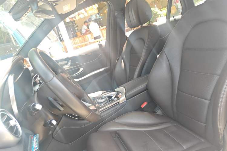 Used Mercedes-Benz GLC 2018 GLC 260 4MATIC Dynamic Edition Left Front Seat