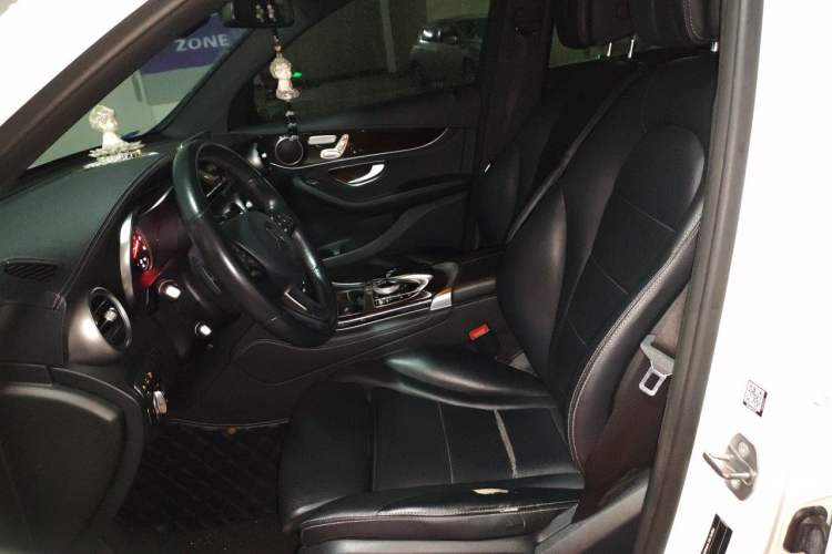 Used Mercedes-Benz GLC 2018 GLC 260 4MATIC Luxury Model Left Front Seat