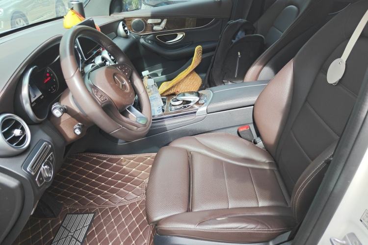 Used Mercedes-Benz GLC 2018 Facelifted GLC 260 4MATIC Dynamic Edition Left Front Seat