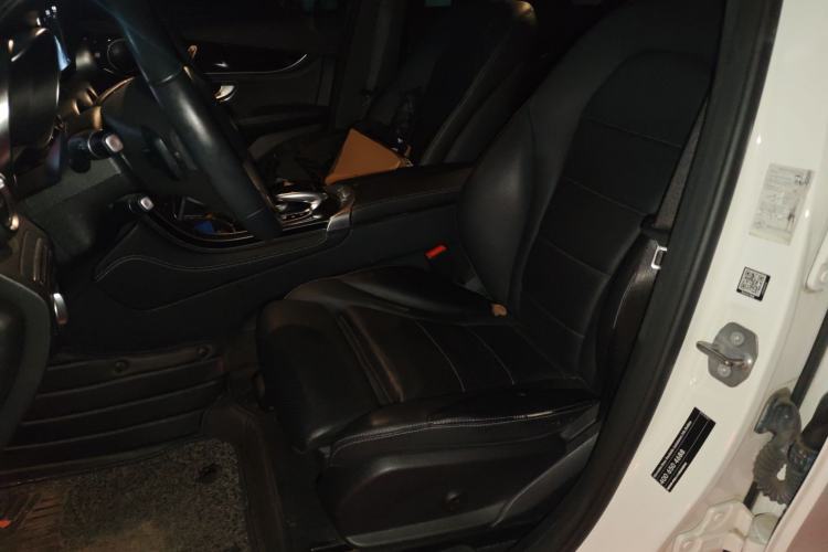 Used Mercedes-Benz GLC 2018 GLC 260 4MATIC Dynamic Edition Left Front Seat