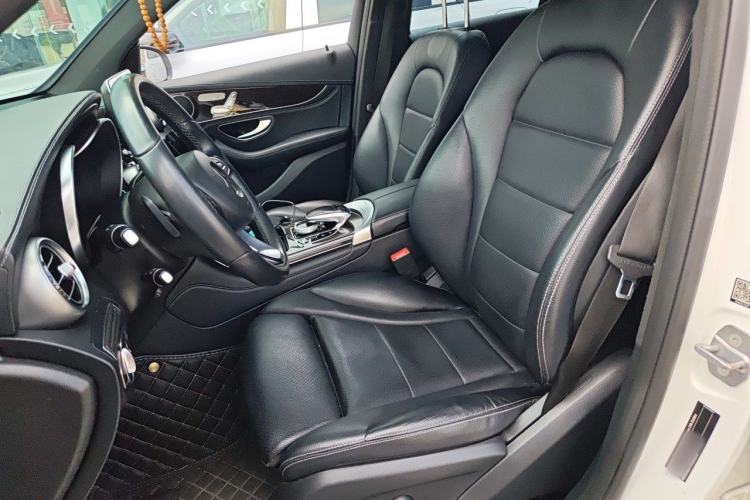 Used Mercedes-Benz GLC 2018 GLC 260 4MATIC Dynamic Edition Left Front Seat