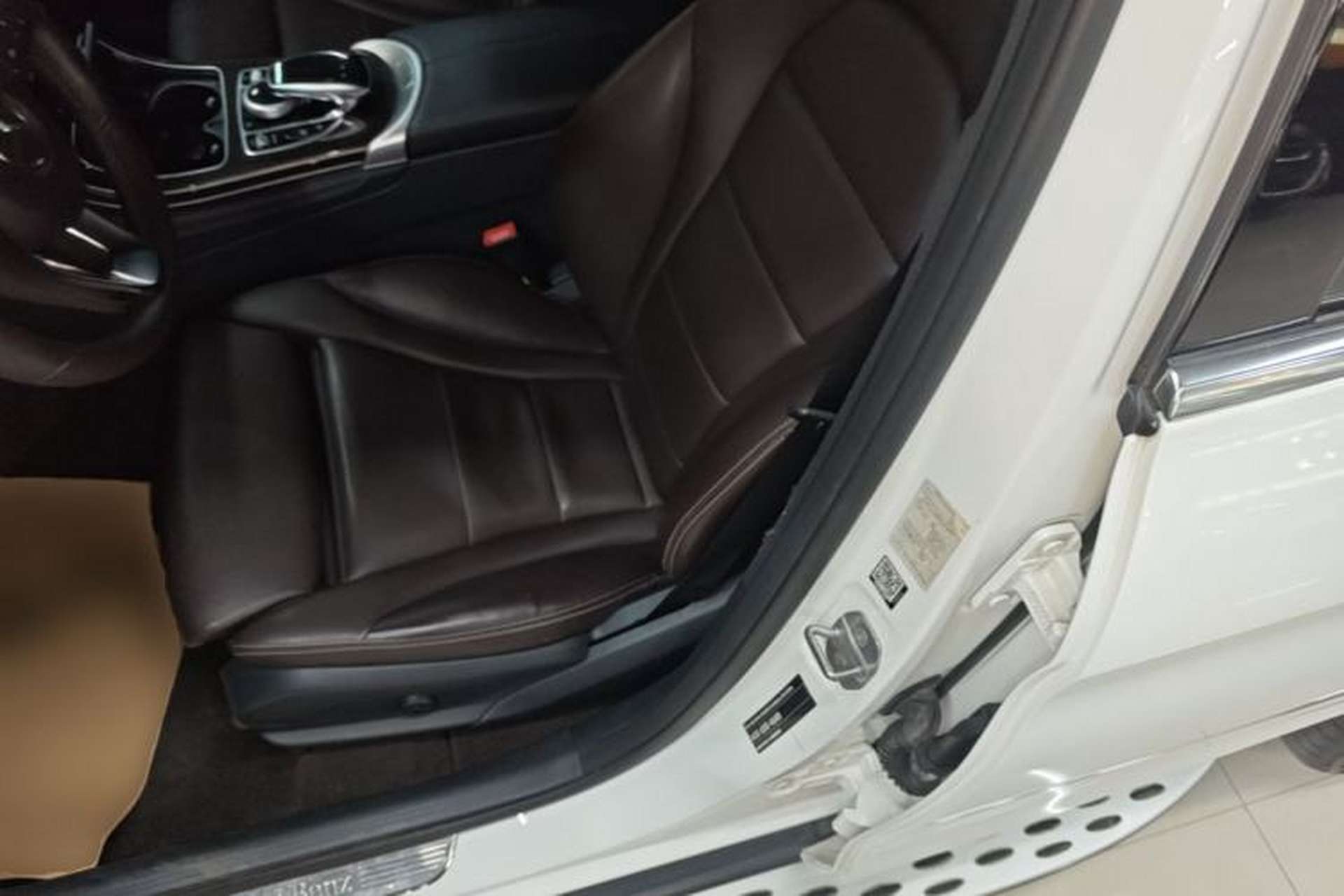 Used Mercedes-Benz GLC 2018 GLC 260 4MATIC Luxury Model Left Front Seat