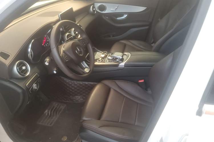 Used Mercedes-Benz GLC 2018 Facelift GLC 200 4MATIC Left Front Seat