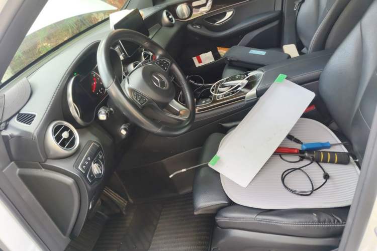 Used Mercedes-Benz GLC 2018 GLC 260 4MATIC Luxury Model Left Front Seat