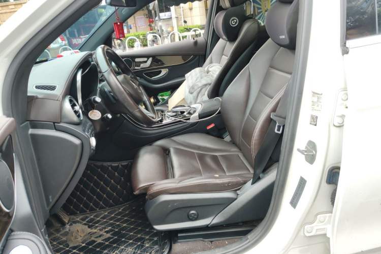 Used Mercedes-Benz GLC 2018 GLC 260 4MATIC Luxury Model Left Front Seat