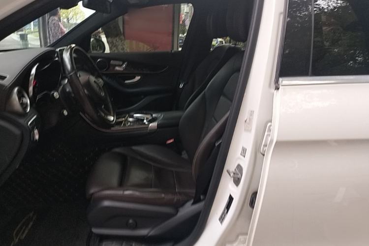 Used Mercedes-Benz GLC 2018 GLC 260 4MATIC Luxury Model Left Front Seat