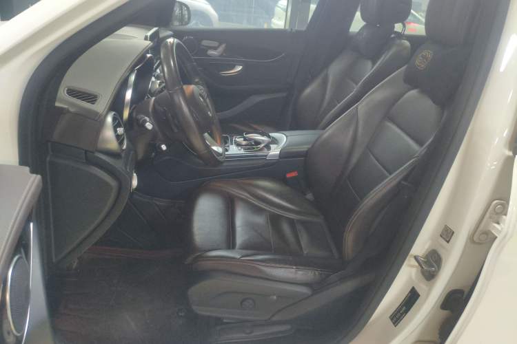 Used Mercedes-Benz GLC 2018 Facelifted GLC 260 4MATIC Dynamic Edition Left Front Seat