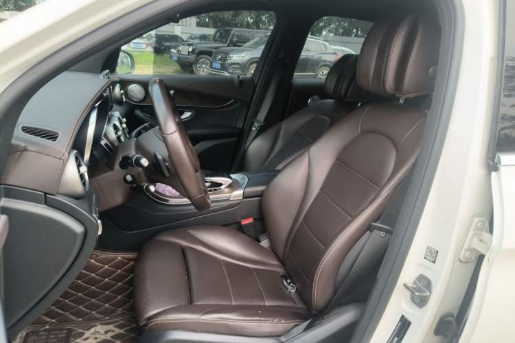 Used Mercedes-Benz GLC 2018 GLC 300 4MATIC Sport Edition Left Front Seat