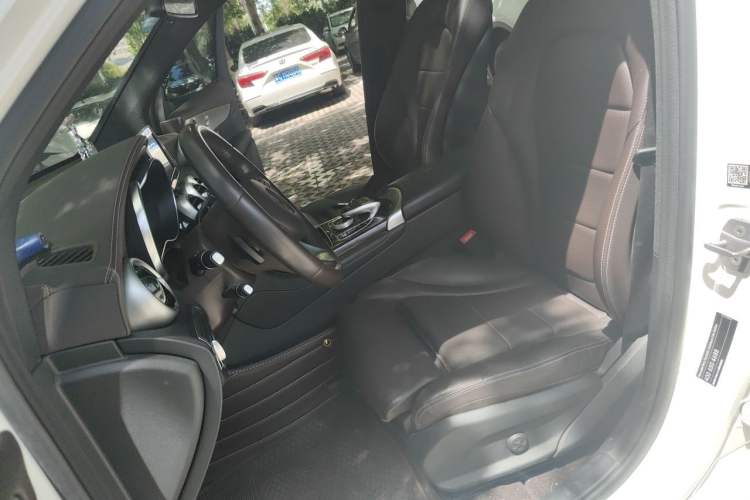 Used Mercedes-Benz GLC 2018 Facelift GLC 200 4MATIC Left Front Seat