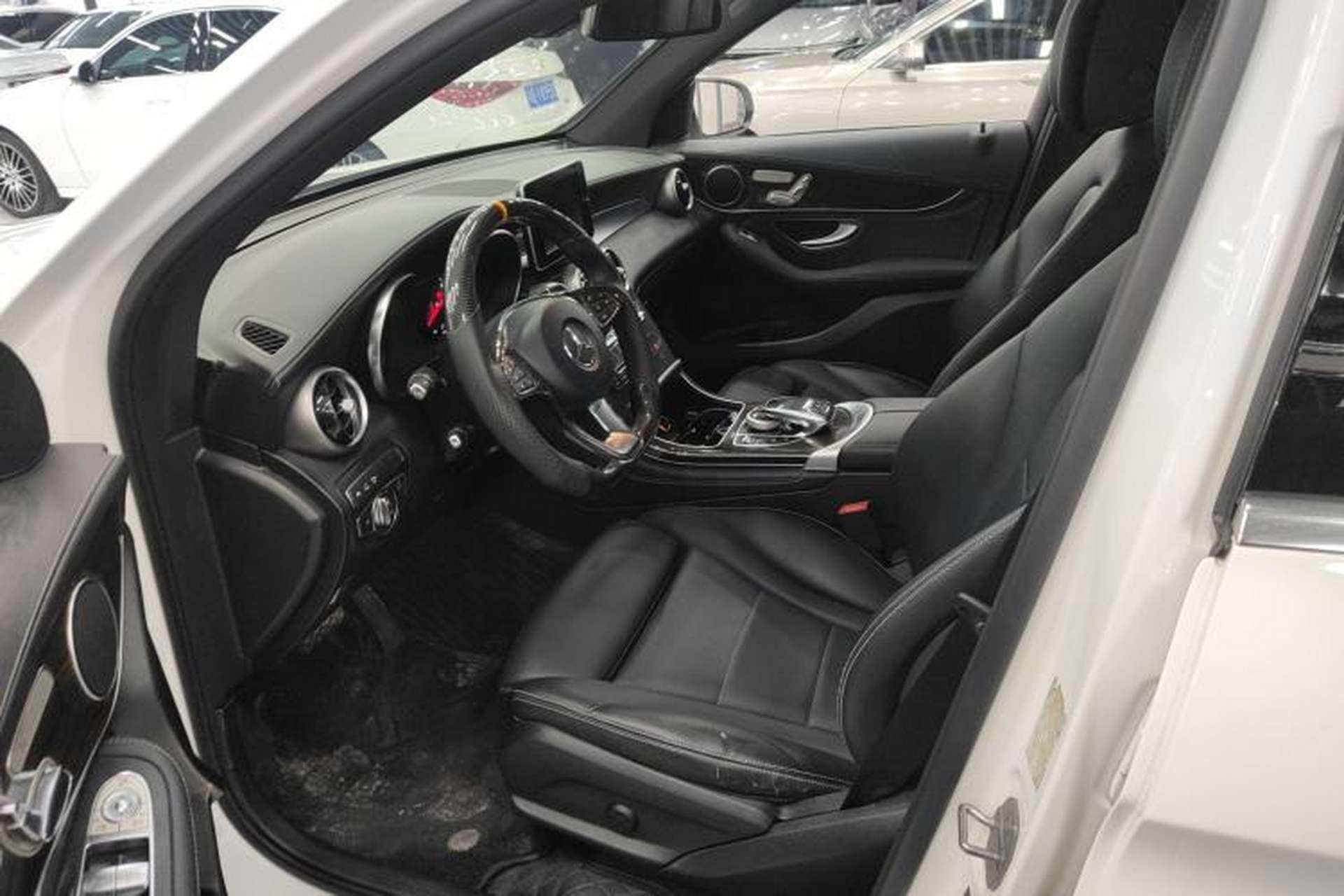 Used Mercedes-Benz GLC 2018 GLC 260 4MATIC Luxury Model Left Front Seat
