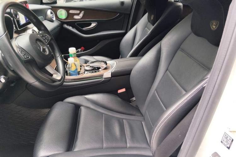 Used Mercedes-Benz GLC 2018 GLC 260 4MATIC Dynamic Edition Left Front Seat