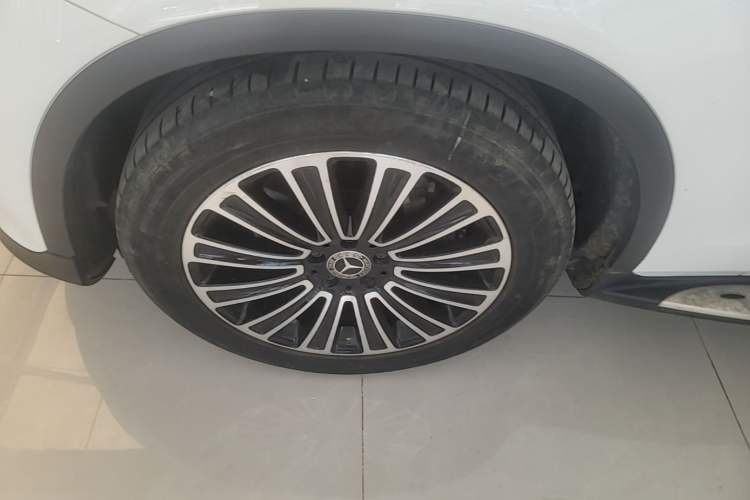 Used Mercedes-Benz GLC 2018 Facelift GLC 200 4MATIC Left Front Wheel Hub
