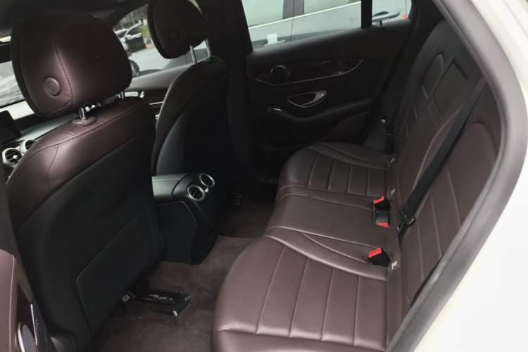 Used Mercedes-Benz GLC 2018 Facelift GLC 260 4MATIC Luxury Edition Left Rear Seat
