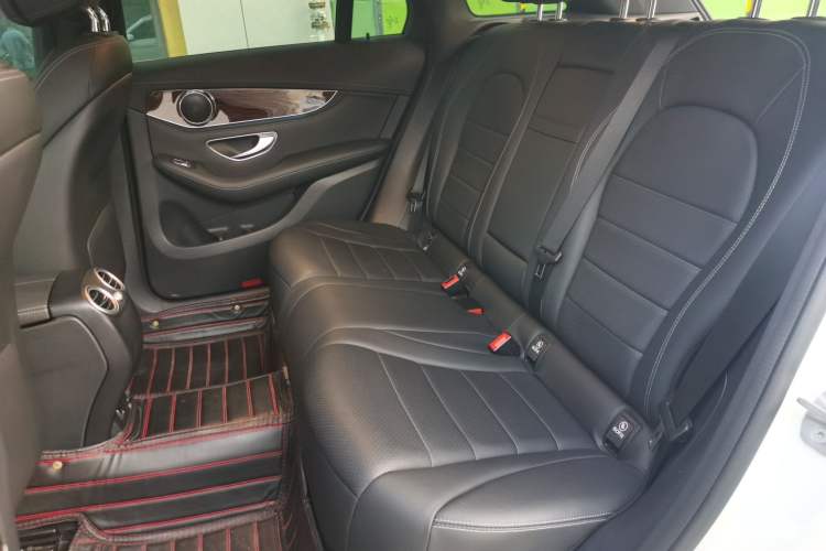 Used Mercedes-Benz GLC 2018 Facelift GLC 260 4MATIC Luxury Edition Left Rear Seat