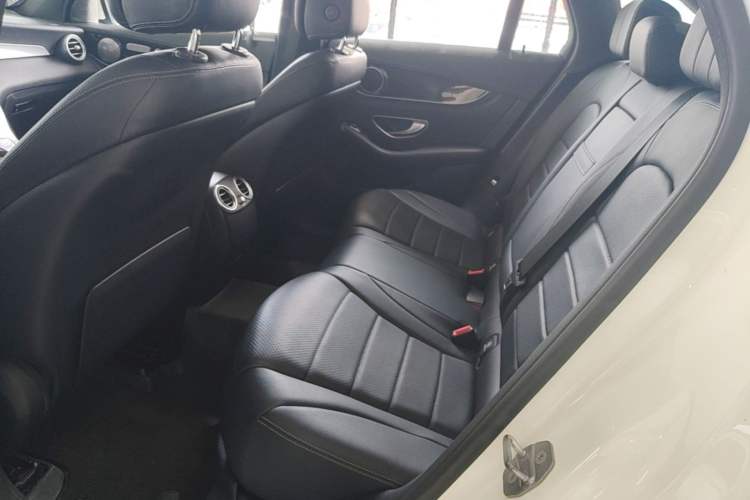 Used Mercedes-Benz GLC 2018 Facelift GLC 260 4MATIC Luxury Edition Left Rear Seat