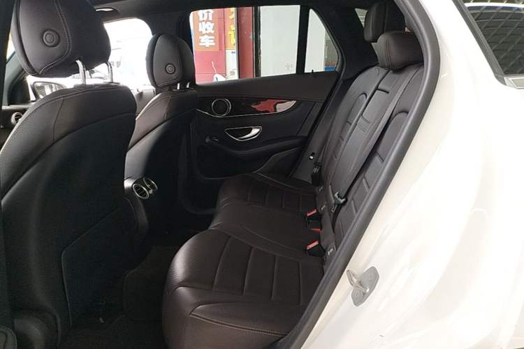 Used Mercedes-Benz GLC 2018 Facelift GLC 260 4MATIC Luxury Edition Left Rear Seat
