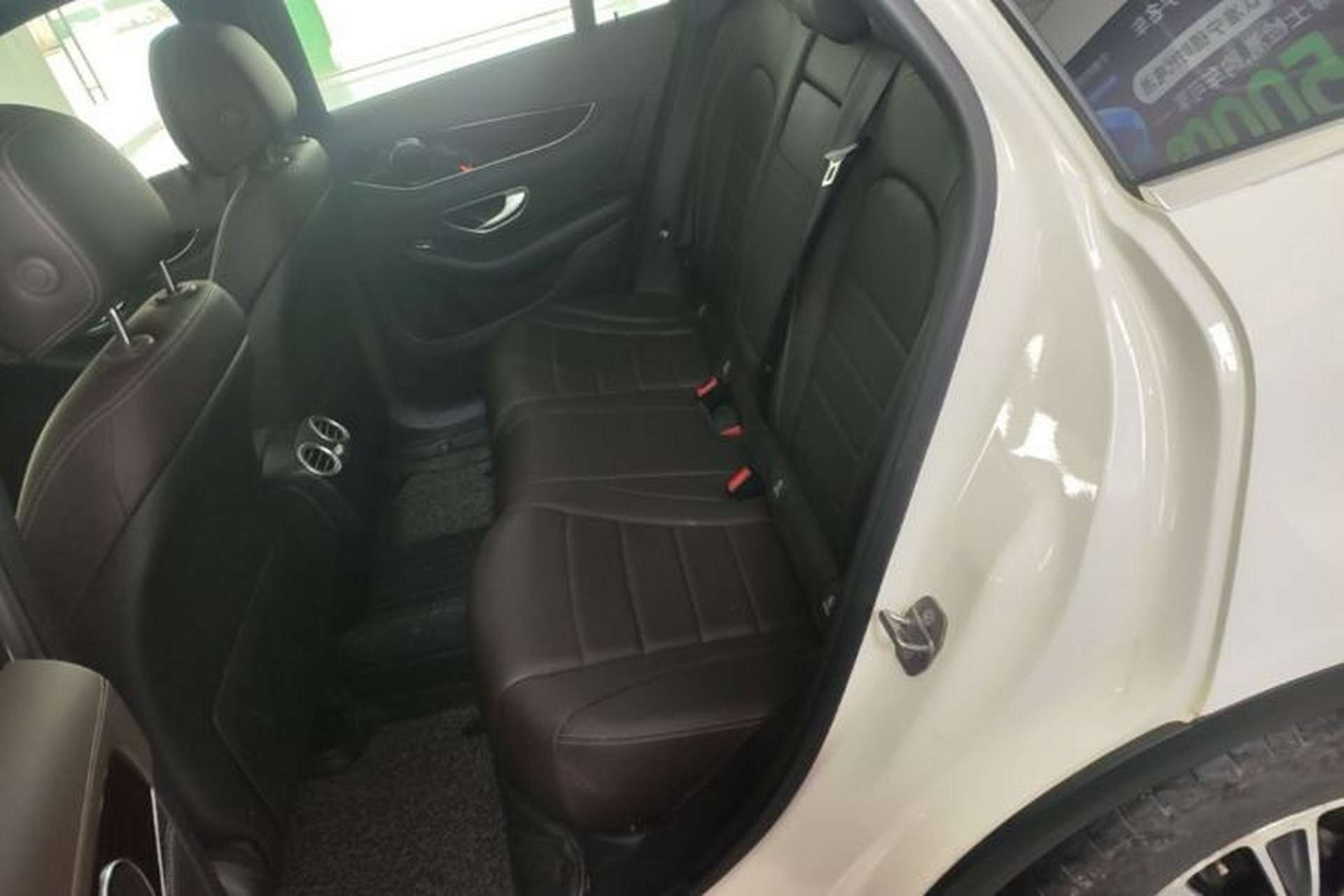 Used Mercedes-Benz GLC 2018 Facelifted GLC 260 4MATIC Dynamic Edition Left Rear Seat