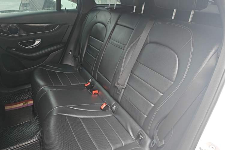 Used Mercedes-Benz GLC 2018 GLC 260 4MATIC Luxury Model Left Rear Seat