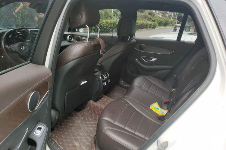 Used Mercedes-Benz GLC 2018 GLC 300 4MATIC Sport Edition Left Rear Seat