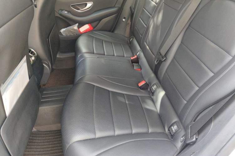 Used Mercedes-Benz GLC 2018 GLC 260 4MATIC Luxury Model Left Rear Seat