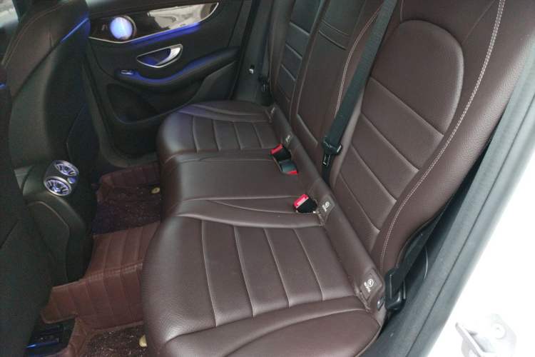 Used Mercedes-Benz GLC 2018 Facelifted GLC 260 4MATIC Dynamic Edition Left Rear Seat