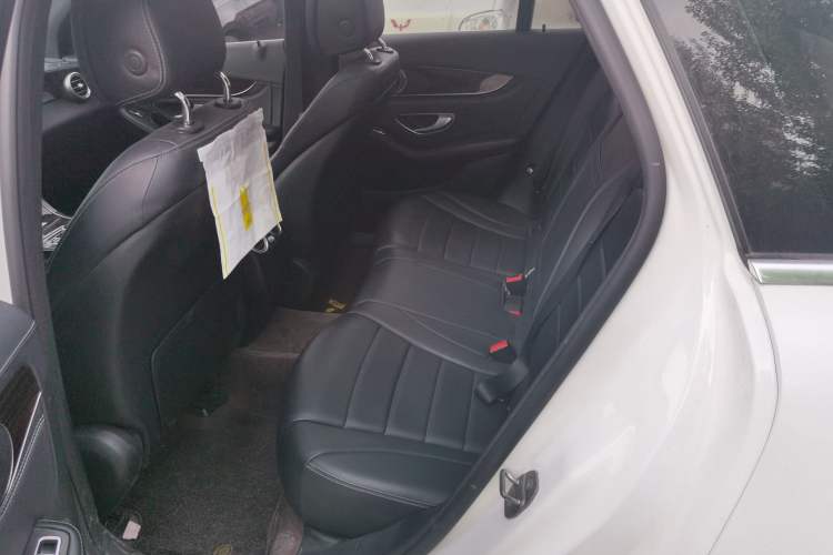Used Mercedes-Benz GLC 2018 Facelift GLC 260 4MATIC Luxury Edition Left Rear Seat