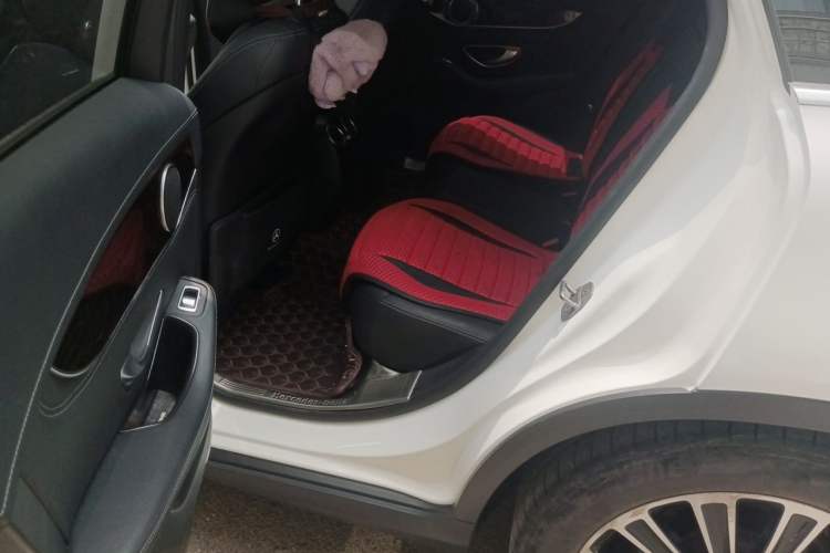 Used Mercedes-Benz GLC 2018 Facelifted GLC 260 4MATIC Dynamic Edition Left Rear Seat